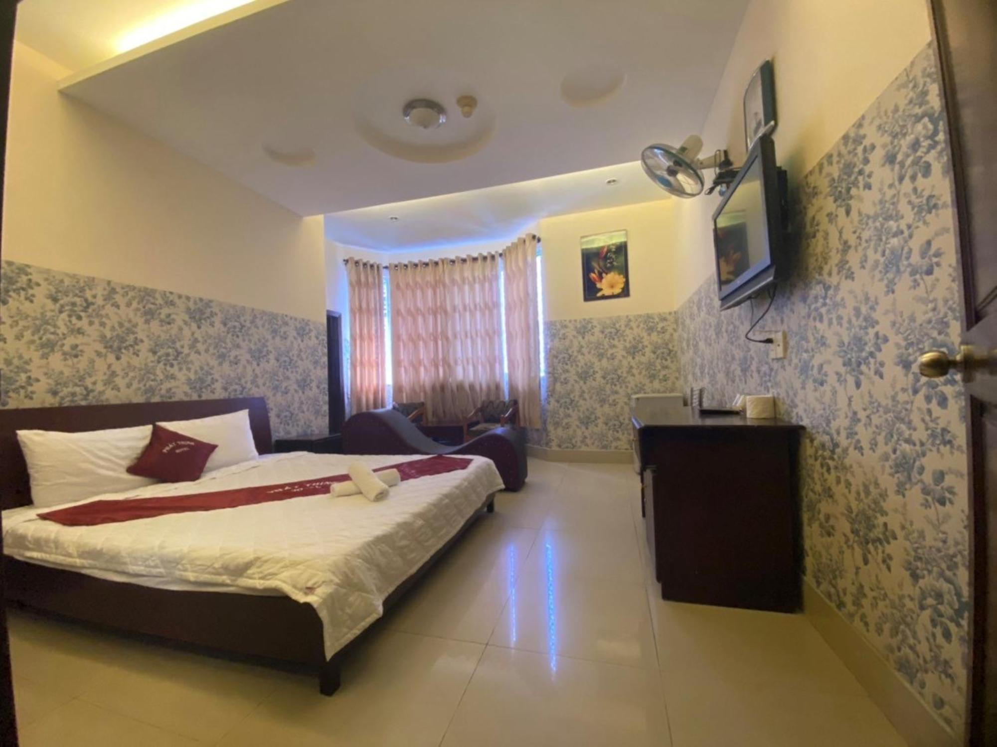 Phat Thinh Hotel Хошимин Екстериор снимка
